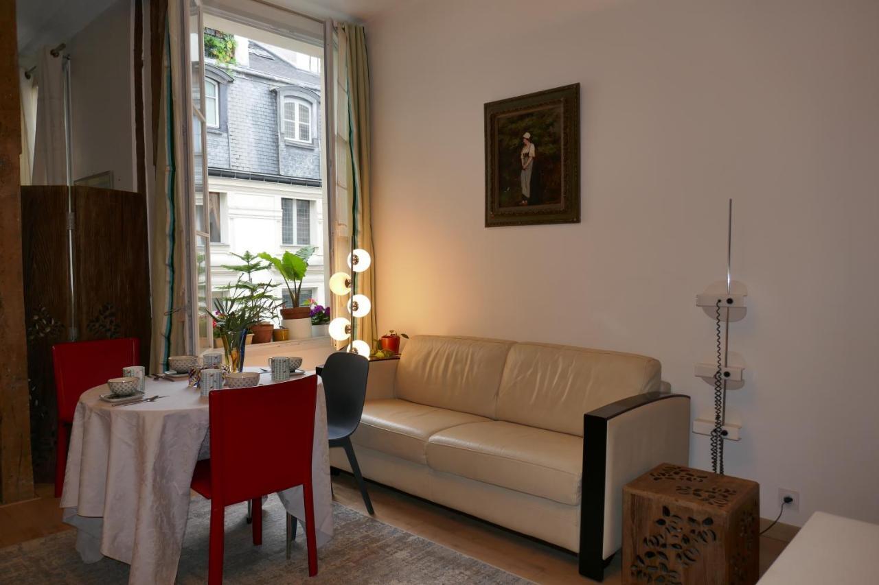 Appartment Near Louvre, Central Paris Exterior photo